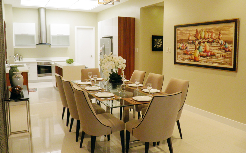Dining & Kitchen Dining & Kitchen